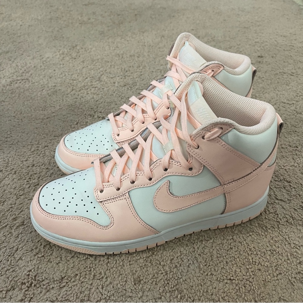Nike Women’s Dunk High